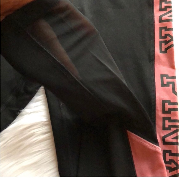 NWOT PINK YOGA LEGGINGS - Picture 8 of 8